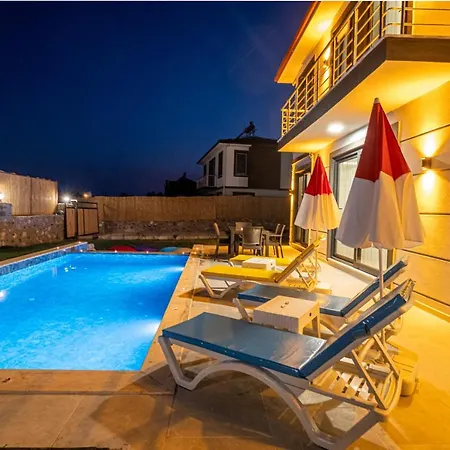 Ξενοδοχείο Parla 4*